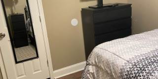 Charming furnished 2br 2nd Floor Apartment in Wilmington Gallery 17