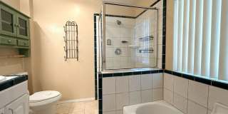 Spacious 2-Story 3-Bedroom Home in Crestline! Gallery 13
