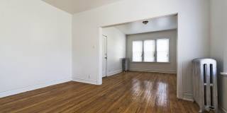 7249-53 S Blackstone Gallery 24