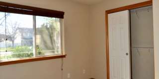 3 bed 2 bath rancher with office Gallery 17