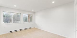 30 Argyle Avenue Gallery 18