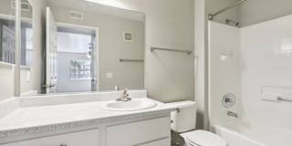Sedona at Lone Mountain Apartments Gallery 32