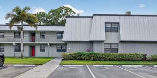 Pierce Beach Premier Apartments at Woodland Condominium Gallery 24