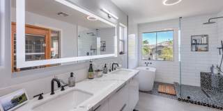 Newly Upgraded 4 Bedroom Home Gallery 15