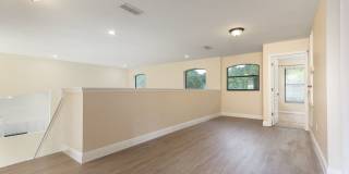 5/4 HEATHROW POOL HOME! Gallery 26