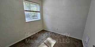 1020 NE B St Gallery 17