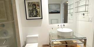 6000 Collins Avenue Gallery 26