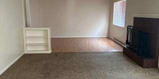 3 Bedroom 1.5 Bathroom Apartment With Garage Gallery 9