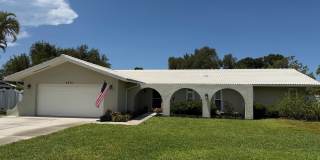 Charming 3BR/2BA House with Pool in Sarasota Gallery 1