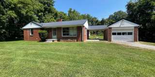 2 Bedroom / 1 Bath Brick Home Jonesborough, TN Gallery 1
