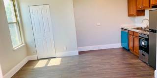 211 S Saint Clair Gallery 1