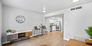 Eleven13 Apartments - Student Housing Gallery 4
