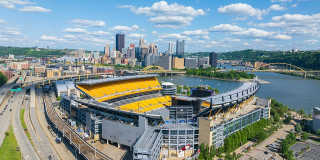 Ltd. Findlay Gallery 32