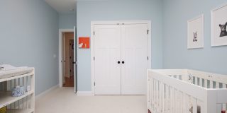 Beautiful, Custom-Built Lochlyn Hill Home Gallery 28