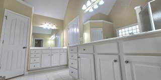 45 Greenview Drive Gallery 33