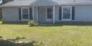 Adorable Home Close to Fort Gallery 1