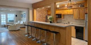 FULLY Furnished Plaza Condo Gallery 3