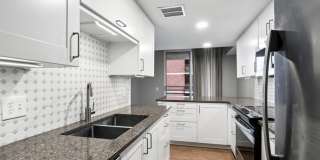 Available NOW! 1 Bedroom 1 Bath Beautiful Condo in Denver! Gallery 4
