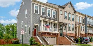 33 SHEPHERDS HOOK Way Gallery 1