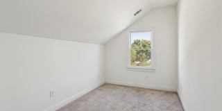 546 Highland Avenue NE Gallery 31