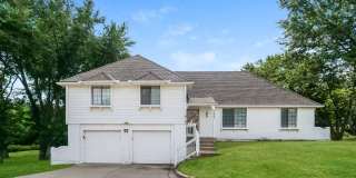 5 BR/2.5BA | Sprawling Single Family Home | 2-Car Garage | Huge backyard! Gallery 1