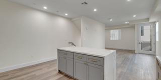 4 Bed / 4 Bath Townhome in Sawtelle Gallery 7