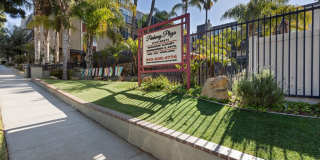 Parkway Plaza Apartments Gallery 51