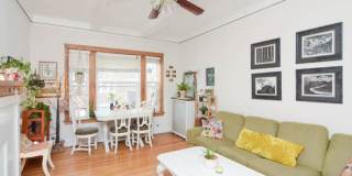 1398 Rosemont Gallery 6