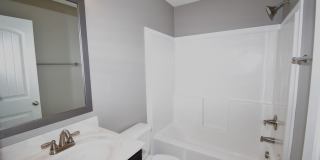 3 Bedroom Pet Friendly Home For Rent in Chalet Hills! Gallery 8