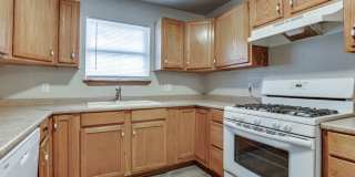 JUST HIT THE MARKET!!! 3 bedroom 1.5 bathroom Gallery 24