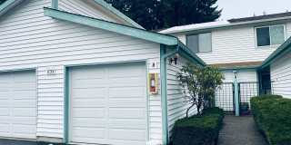 Cute and Quaint Updated Federal Way Condo Gallery 1