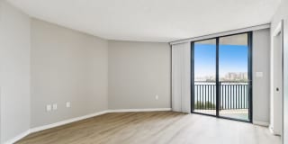 690 ISLAND WAY 212 Gallery 16