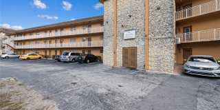 5031 W Oakland Park Boulevard Gallery 21