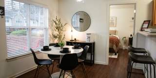 University Suites - Student Housing Gallery 1