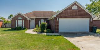 3 Bedroom 2 Bath Beautiful West Fayetteville home!! Great Location, Great yard!! Gallery 1