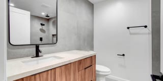 8300 De Longpre Apartments Gallery 4