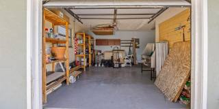 687 NE Maranta Gallery 32
