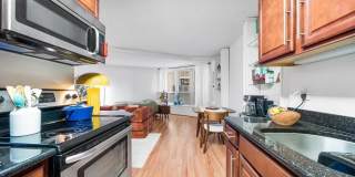 224-30 W RITTENHOUSE SQUARE Gallery 21
