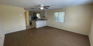 1 bedroom, 1 bathroom end unit condo beachside Gallery 8