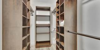1104 Jackpine Street Gallery 21