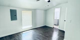 418 SW 32nd St Gallery 9