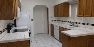 3 Bedroom - 2 Bath Pool Home Gallery 5