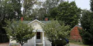 STUDENTS - Now Pre-Leasing for 26-27 Gallery 1