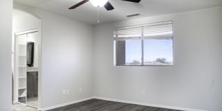 42275 W Calle Street Gallery 13