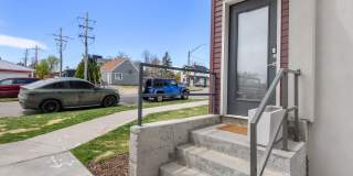 Modern Sunnyside Townhome with Rooftop Deck & Skyline Views Gallery 5