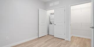 Crossline Gallery 28