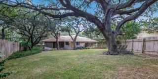 Great one story home with brick exterior on oak covered cul de sac lot Gallery 4