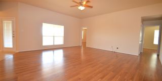 GORGEOUS 4 BED/2 BATH HOME IN HOUSE CREEK!! Gallery 6