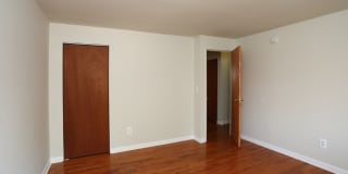 Parkside Gallery 11