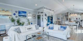 Stunning Bay Front Home Gallery 17